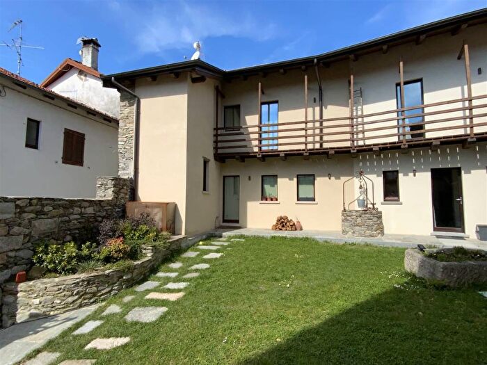 Appartamento bilocale in affitto in Via Umberto I, Nocco, Gignese