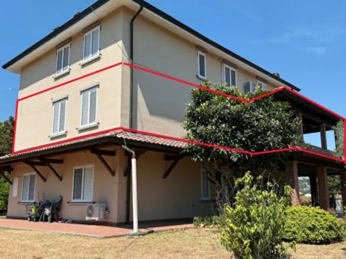 Appartamento con 5 locali in vendita in Via Cava, Casalgrande