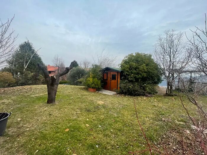 Casa con 10 locali in vendita in Vicenza