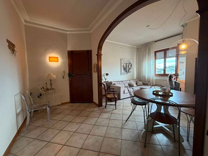 Appartamento con 5 locali in affitto in Marco Polo Don Bosco, Viareggio