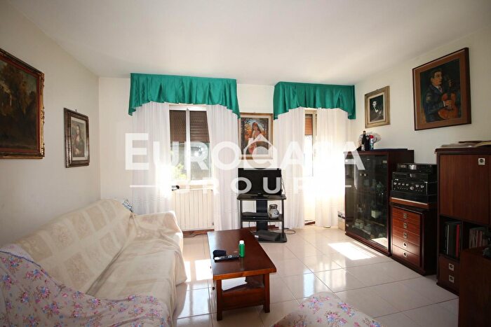 Casa con 7 locali in vendita in Pesciatina, Capannori