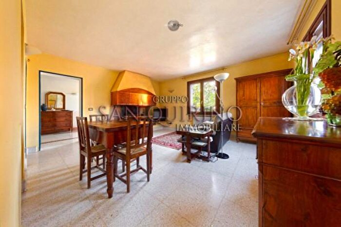 Casa con 6 locali in vendita in Via Papa Giovanni XXIII, Boretto