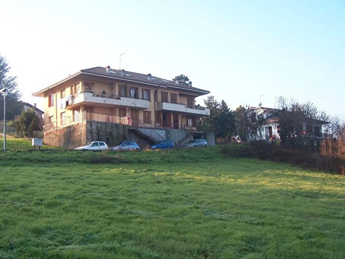 Appartamento con 5 locali in vendita in Località Brovetto, Castelletto DOrba
