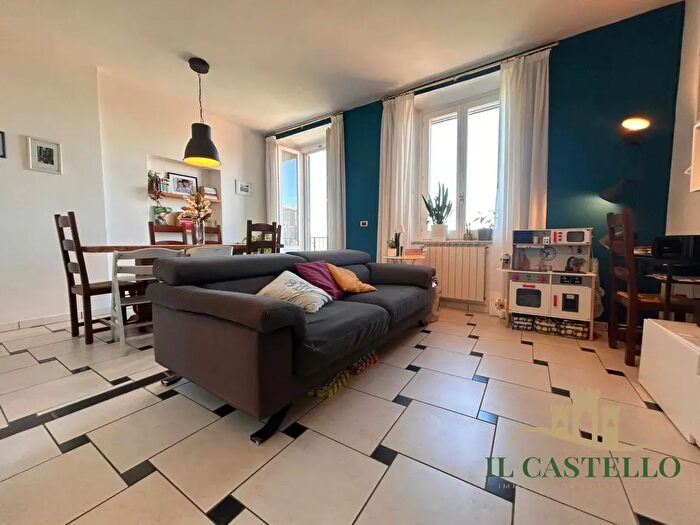 Appartamento trilocale in vendita in Via Case Basse, Citta Della Pieve
