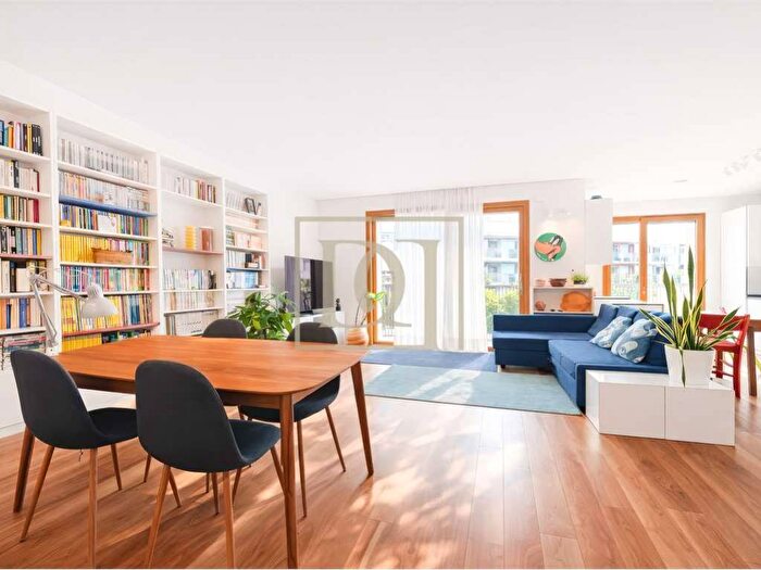 Appartamento trilocale in affitto in Via Crivelli, Quadronno Crocetta, Milano