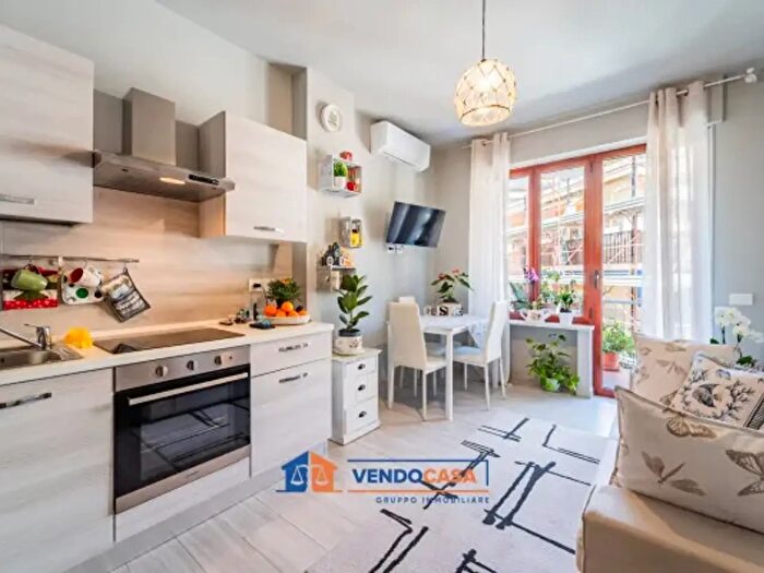 Appartamento trilocale in vendita in Via Cardellino, Alassio