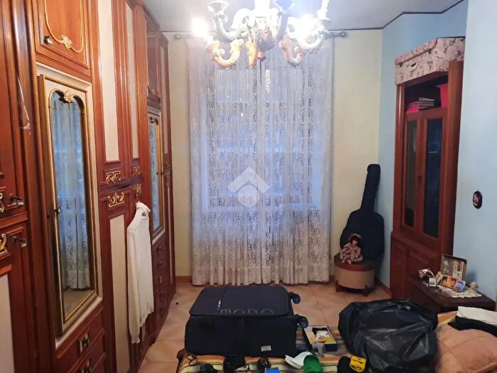 Appartamento quadrilocale in vendita in Via Chisola, Torino