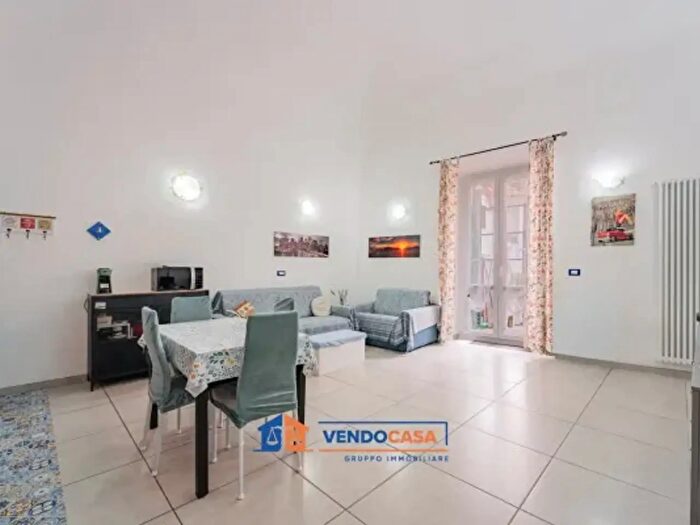 Appartamento bilocale in vendita in Via Roma, Albenga