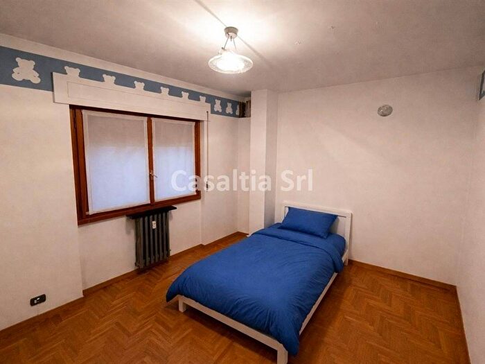 Appartamento trilocale in affitto in via don luigi guanella, Precotto, Milano
