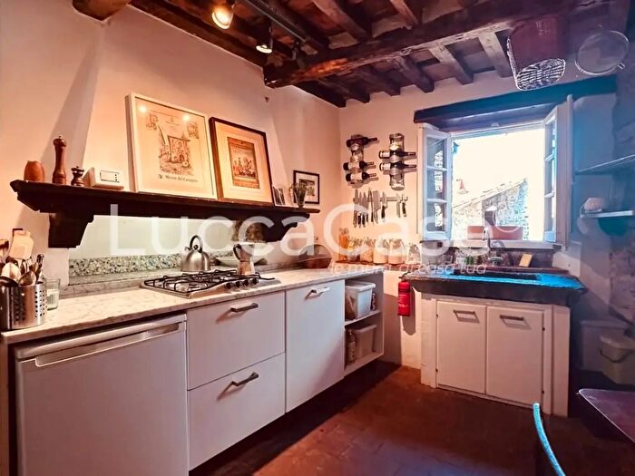 Casa con 5 locali in vendita in Pescaglia Lu, Pescaglia