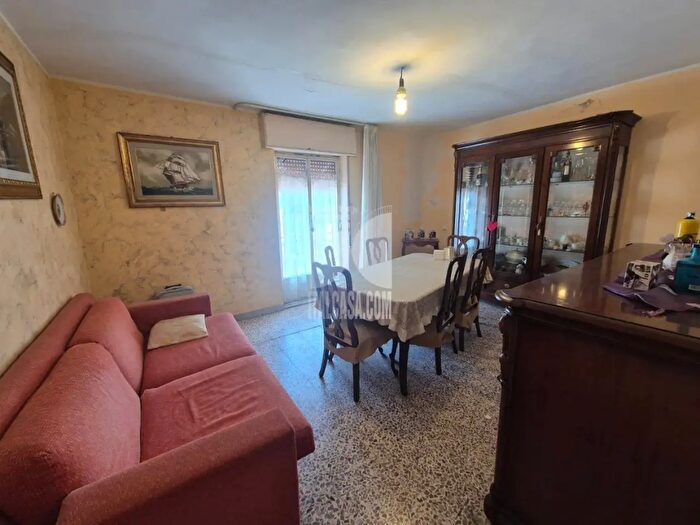 Appartamento trilocale in vendita in Via Giovanni Paolo II, Crotone