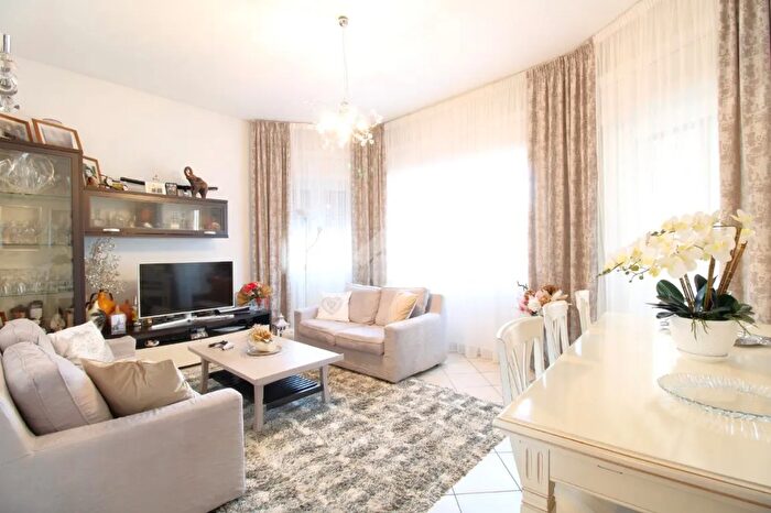 Appartamento quadrilocale in vendita in Viale Jacopo dal Verme, Vicenza