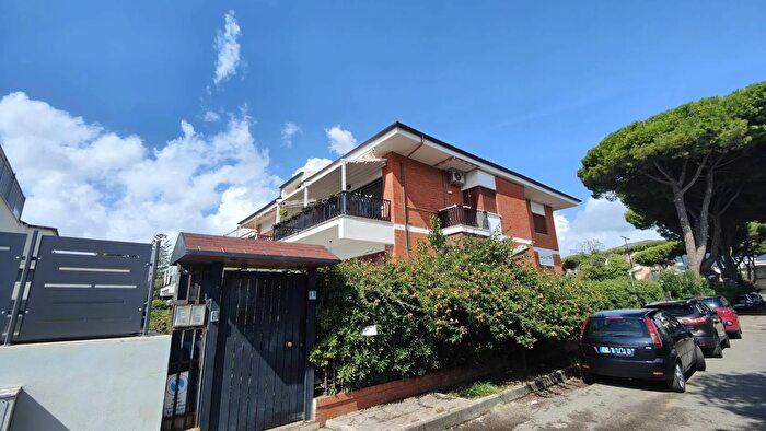 Appartamento trilocale in vendita in Via Veneto Terracina, Terracina