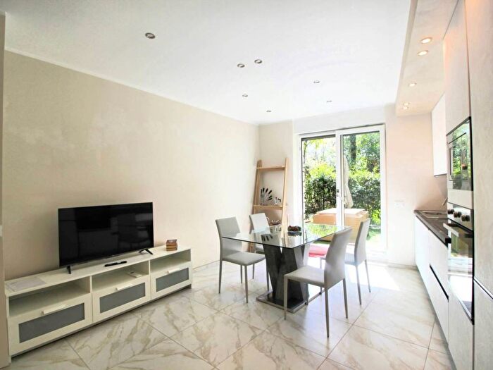 Appartamento bilocale in affitto in Via dei Colli, Centro, Gardone Riviera