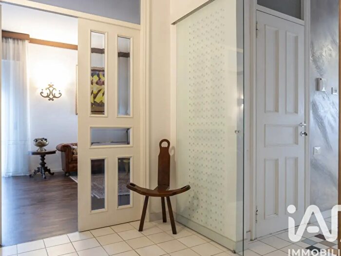 Casa con 11 locali in vendita in Viale Villa Eugenia, Civitanova Marche