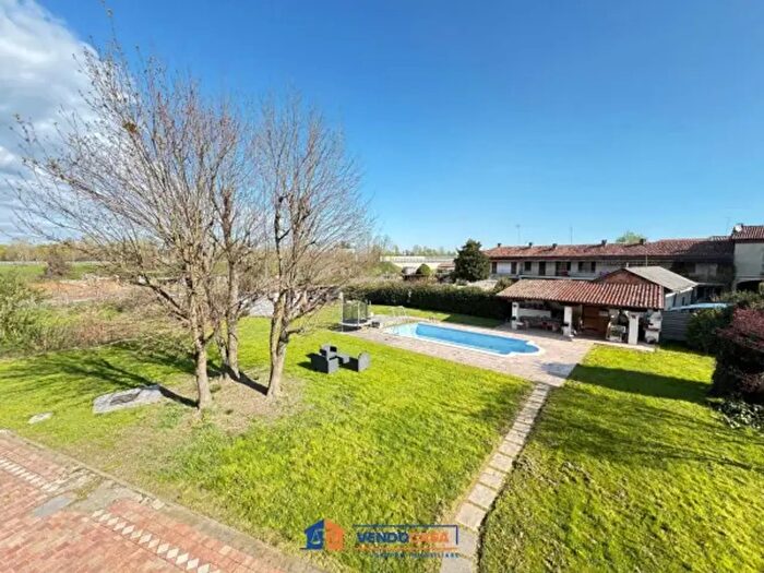 Appartamento quadrilocale in vendita in Corso Giovanni Battista Volpini, Isola DAsti