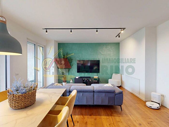 Appartamento trilocale in affitto in Via San Rocco, Segrate Centro, Segrate