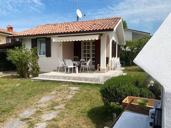 Casa trilocale in affitto in Strada Vallesana, Bardolino