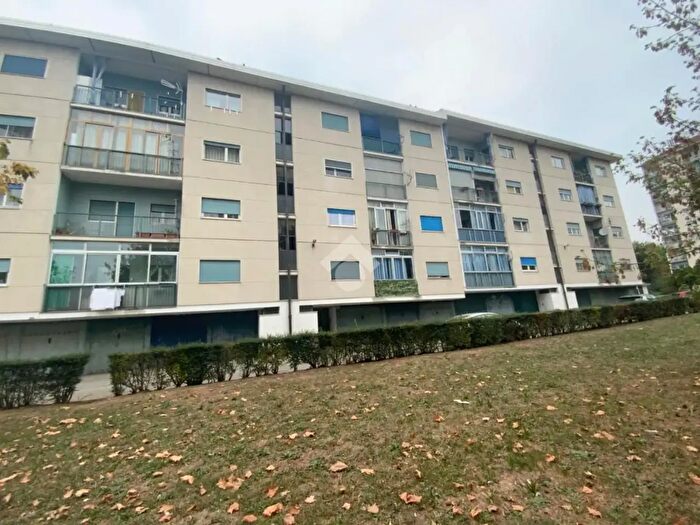 Appartamento con 5 locali in vendita in Via degli Ulivi, Torino