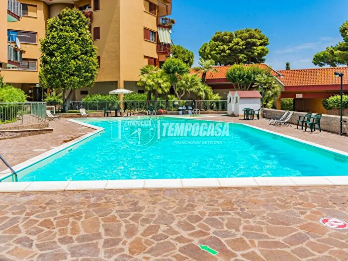 Appartamento trilocale in vendita in Via Orione, Ladispoli