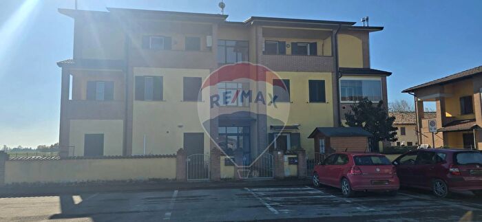 Appartamento trilocale in vendita in Via R Pelizzoni, Sissa Trecasali