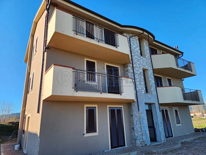 Appartamento trilocale in vendita in Via delle Croci, Bientina