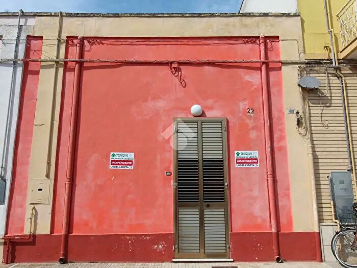 Casa quadrilocale in vendita in Via Madonna delle Grazie, Torchiarolo