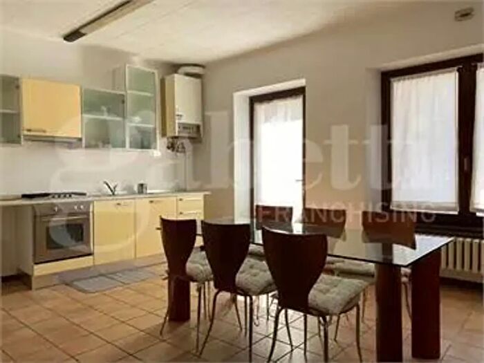 Appartamento bilocale in vendita in Piazza Pio XXI Snc, Barni