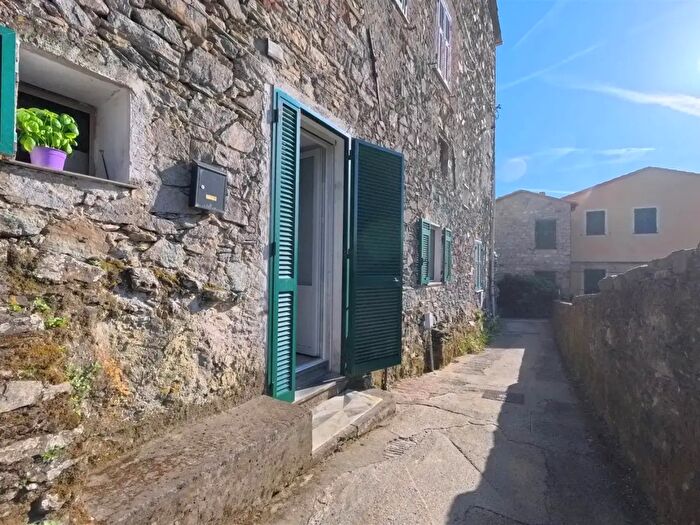 Appartamento bilocale in vendita in Levanto