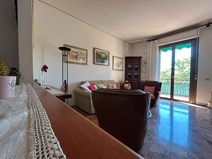 Appartamento quadrilocale in vendita in Via Baccio da Montelupo, Firenze