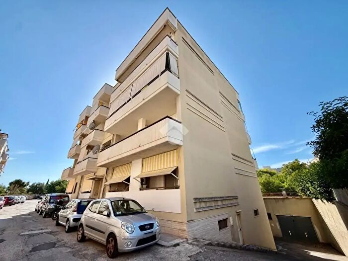 Appartamento quadrilocale in vendita in Via Vecchia Ospedale, Monopoli