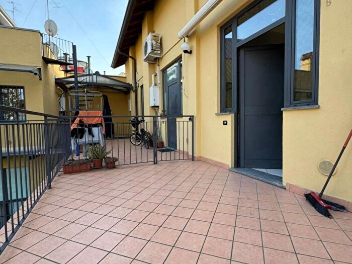 Appartamento bilocale in affitto in Via Leonardo Bruni, Dergano, Milano