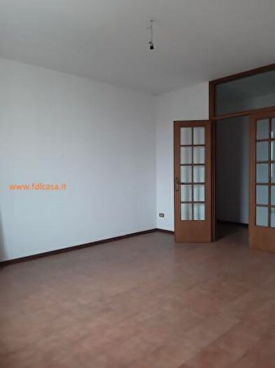 Appartamento con 6 locali in vendita in Via Armando Diaz, San Miniato