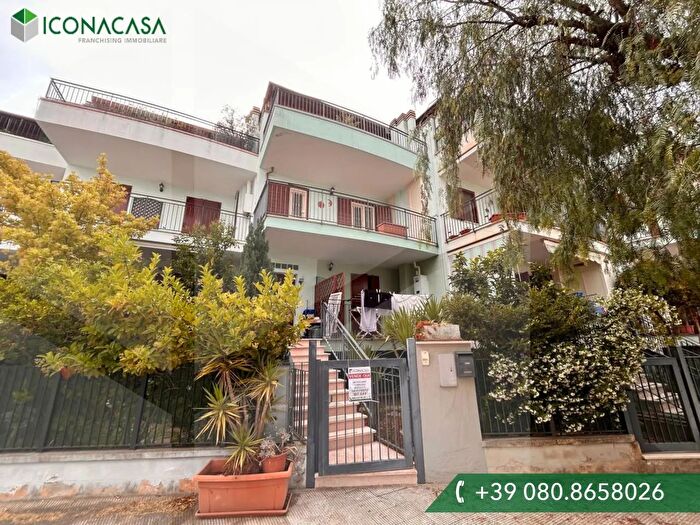 Appartamento trilocale in vendita in Corso Giuseppe Garibaldi, Bitetto