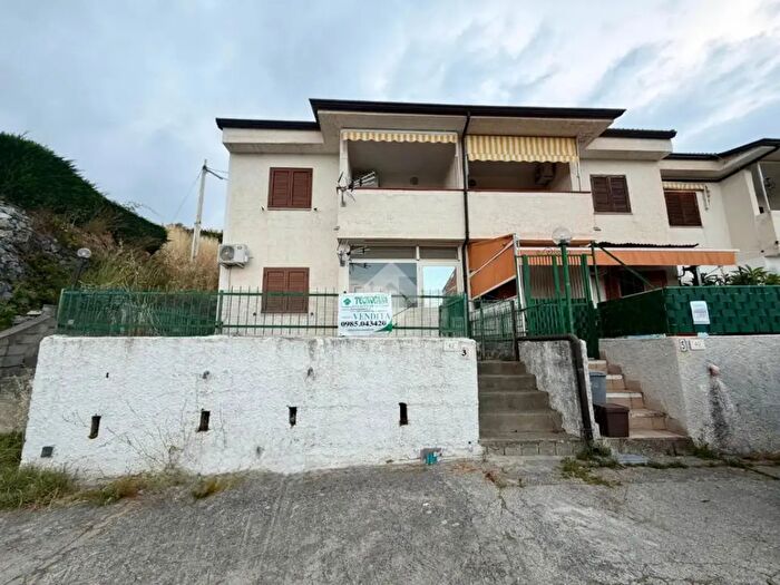 Appartamento trilocale in vendita in Localita ' Fragalleto, Diamante