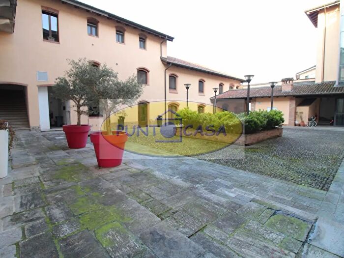 Appartamento bilocale in vendita in Via Emilio Azzi, San Colombano Al Lambro