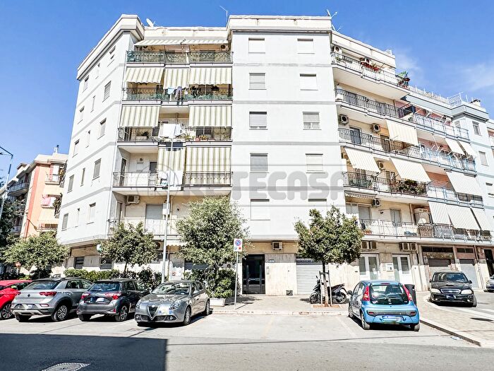 Appartamento quadrilocale in vendita in lGo Fiamme Gialle, Bisceglie