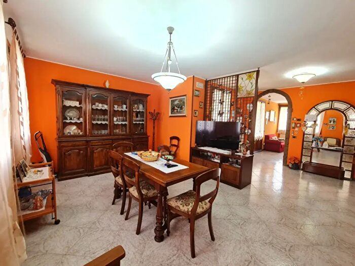 Casa con 5 locali in vendita in Via Giarre, Galzignano Terme