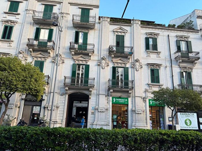 Appartamento con 5 locali in affitto in Viale San Martino, San Martino, Messina