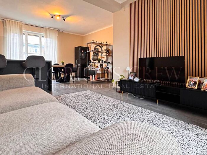 Appartamento trilocale in affitto in Via Jacopino Da Tradate, Certosa, Milano