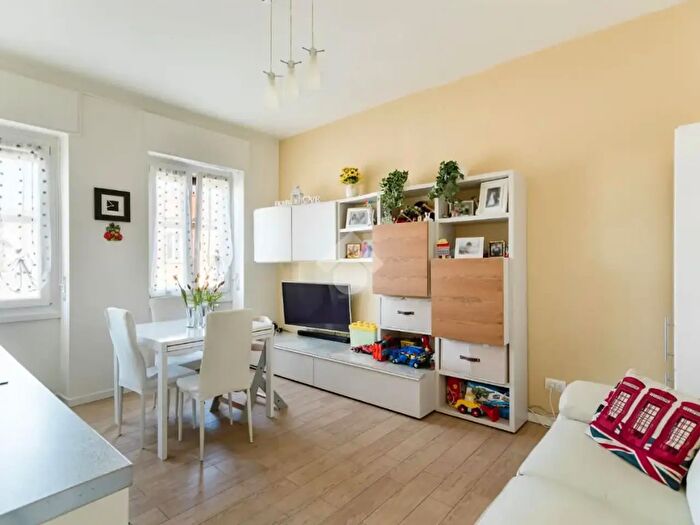 Appartamento trilocale in vendita in Via Ornato, Milano