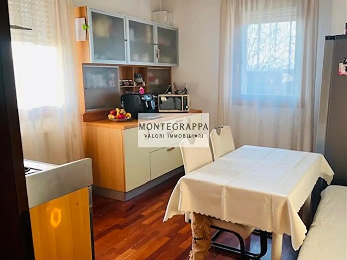 Appartamento quadrilocale in vendita in Via Piave, Castelfranco Veneto