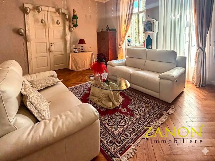 Appartamento con 7 locali in affitto in Corso Italia, Gorizia