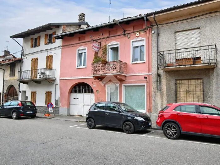 Casa quadrilocale in vendita in Corso Repubblica, Borgo D'Ale