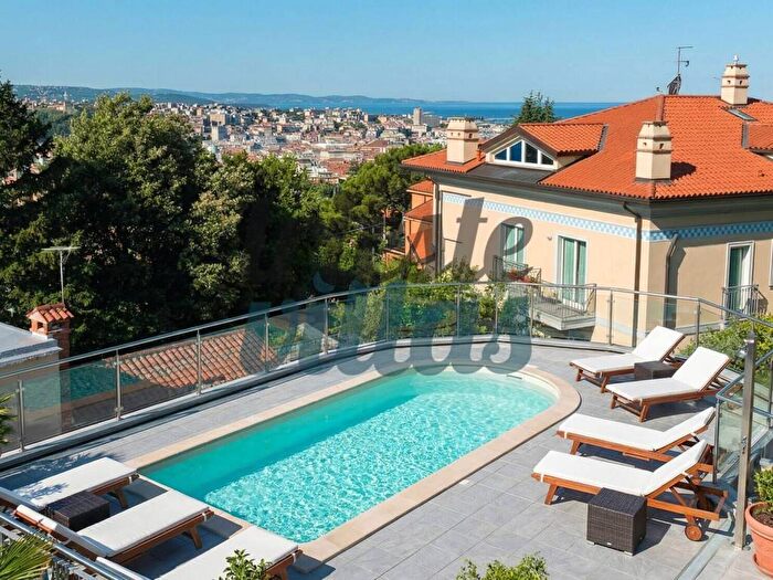 Appartamento con 5 locali in affitto in Via di Romagna, Scorcola, Trieste