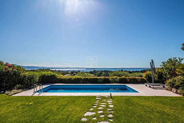 Casa con 6 locali in vendita in Via Aldo Moro, Soiano Del Lago