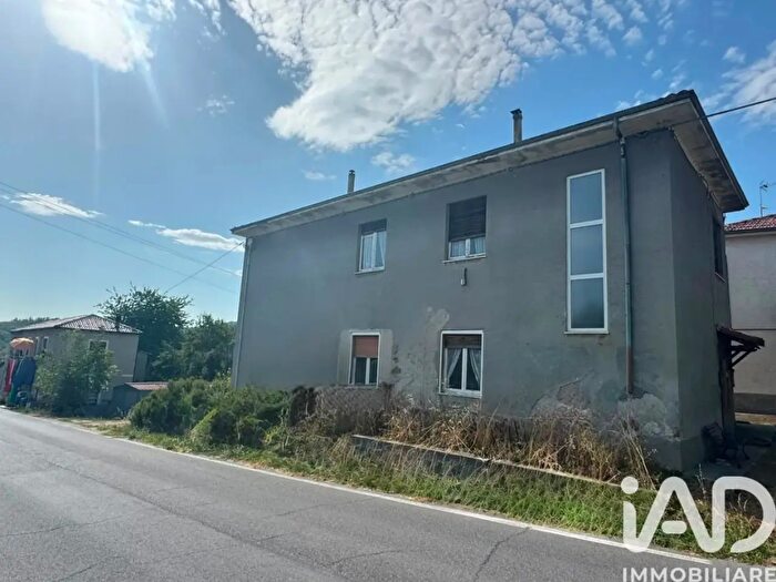 Casa con 6 locali in vendita in Frazione San Massimo, Piana Crixia
