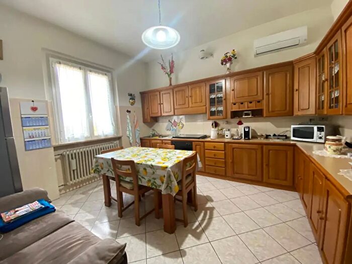 Casa con 5 locali in vendita in Via del Cippo, Forli