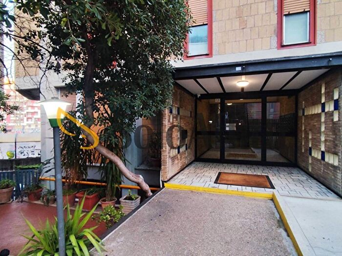 Appartamento bilocale in affitto in Viale Etiopia, Africano Villa Chigi, Roma