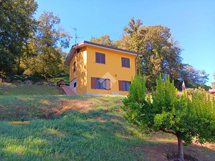 Casa quadrilocale in vendita in Via Contrada Le Cese, Gavignano